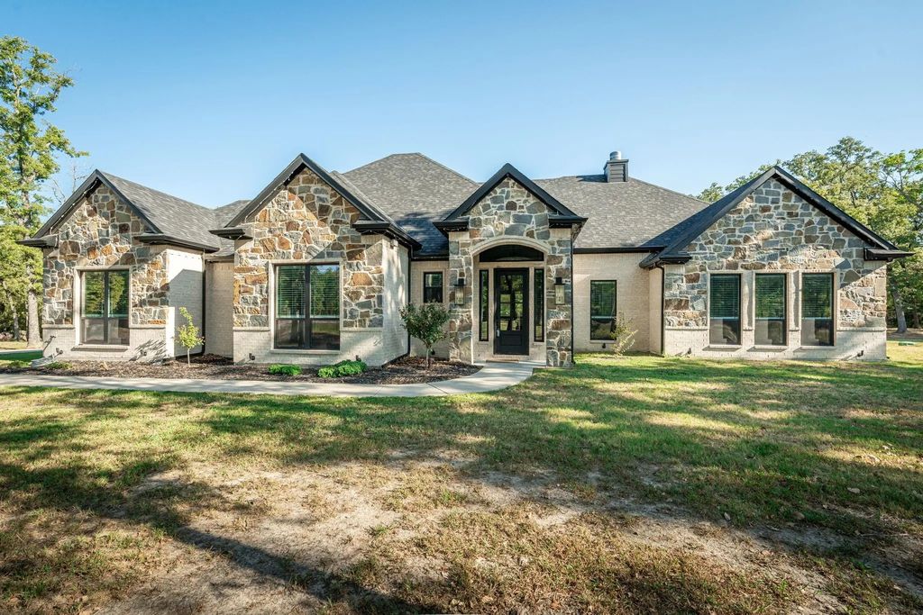 6707 Anchor Point, Quinlan