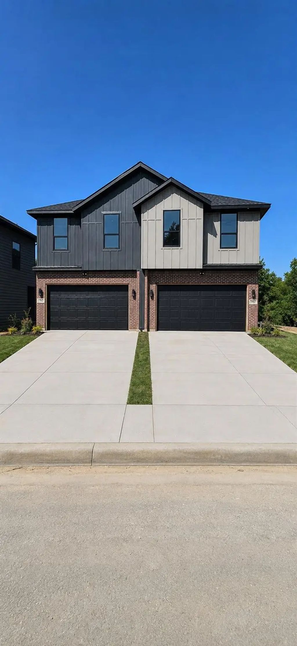 7803/7805 Lost Mirage Drive, Dallas