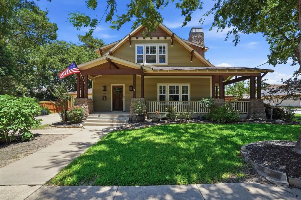 2341 Alston Avenue, Fort Worth