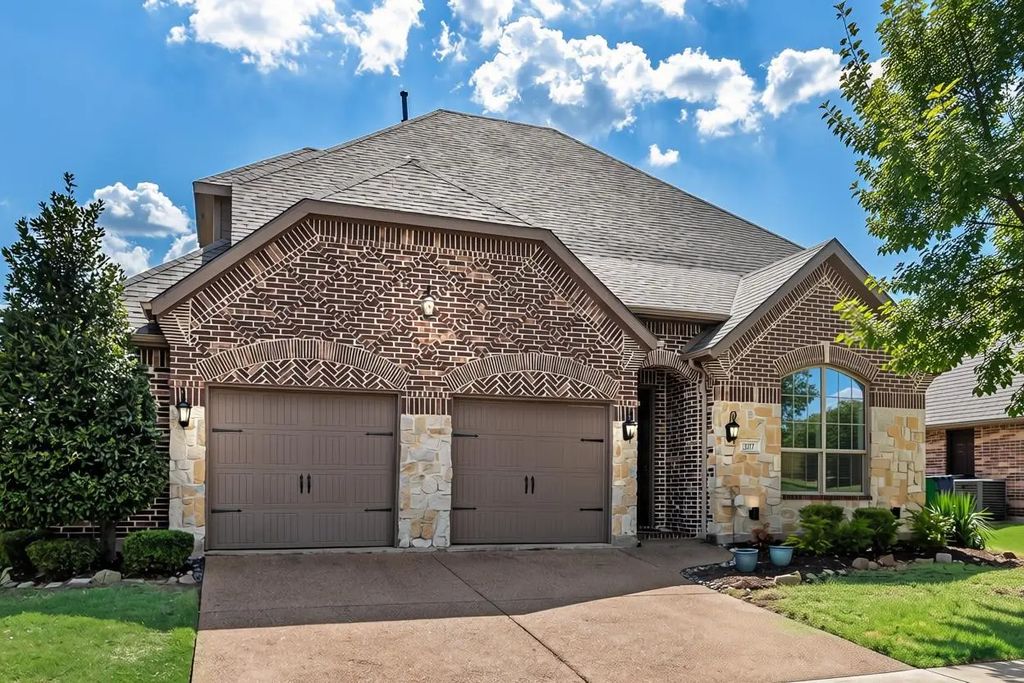207 Charleston Lane, Fate