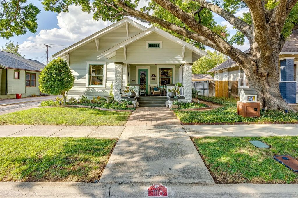1116 W Arlington Avenue, Fort Worth