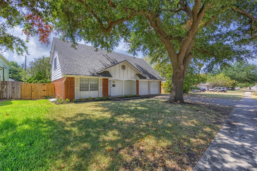 715 Melrose Drive, Richardson