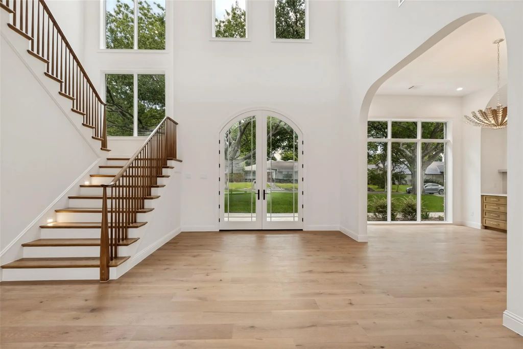 12129 Marbrook Drive, Dallas