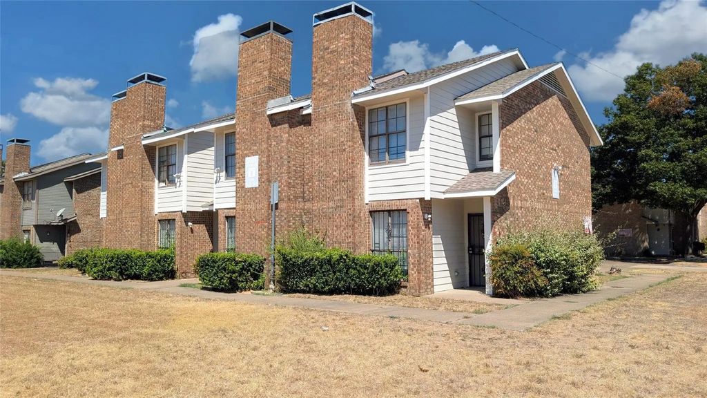 8001 Rothington Road 11, Dallas