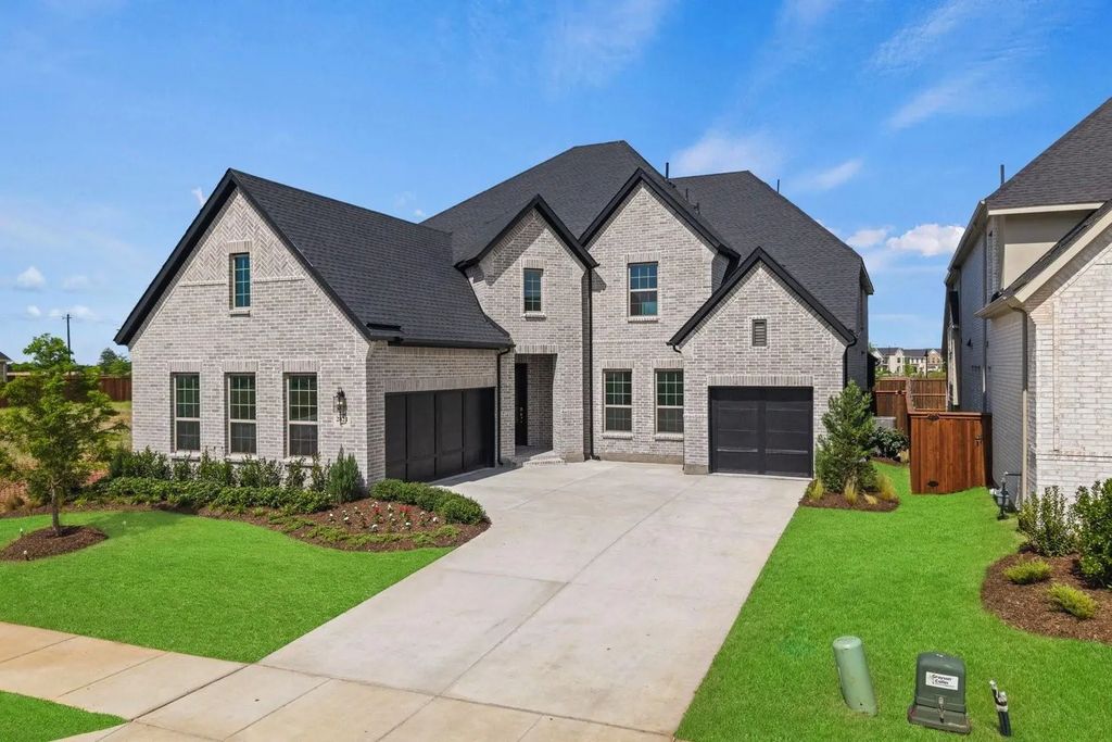 2821 Paddington Court, Celina