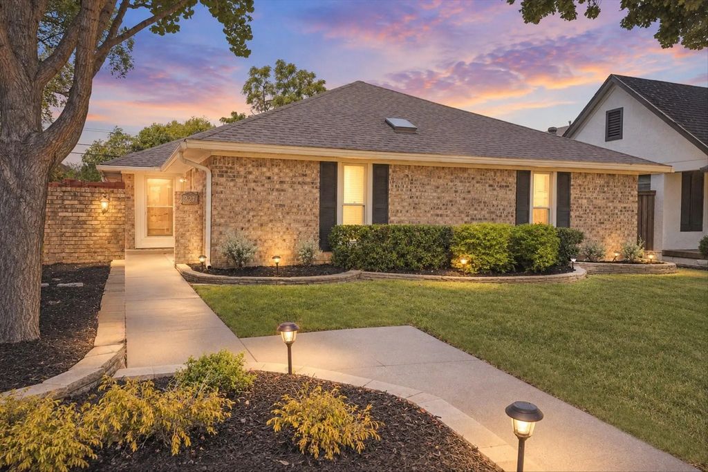 5927 Vickery Boulevard, Dallas
