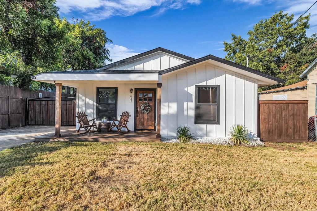 621 S 9th Street, Waco