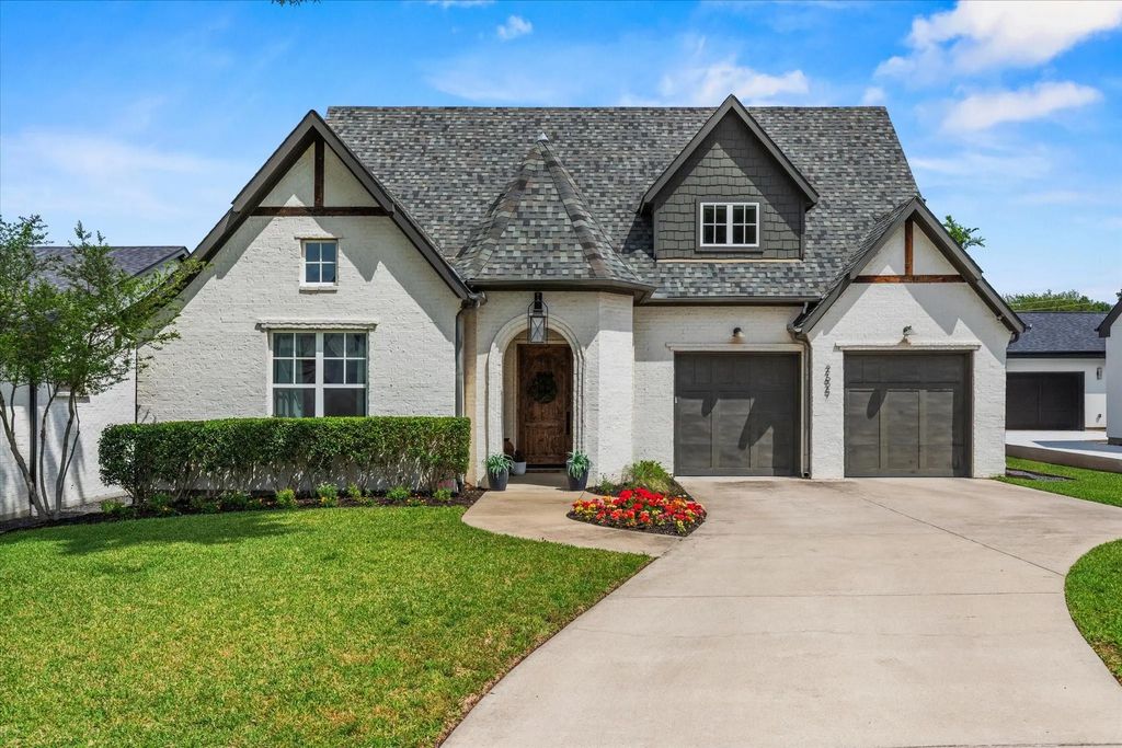 2627 Mount View Drive, Farmers Branch