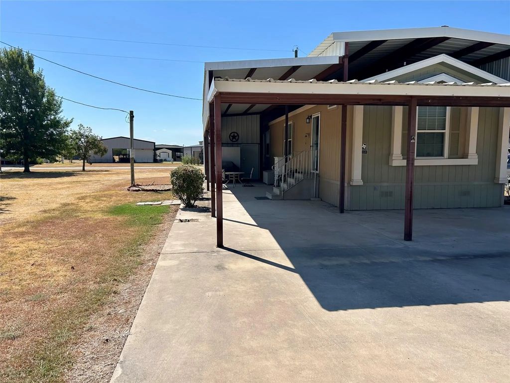 166 Holiday Rambler Drive, Whitney
