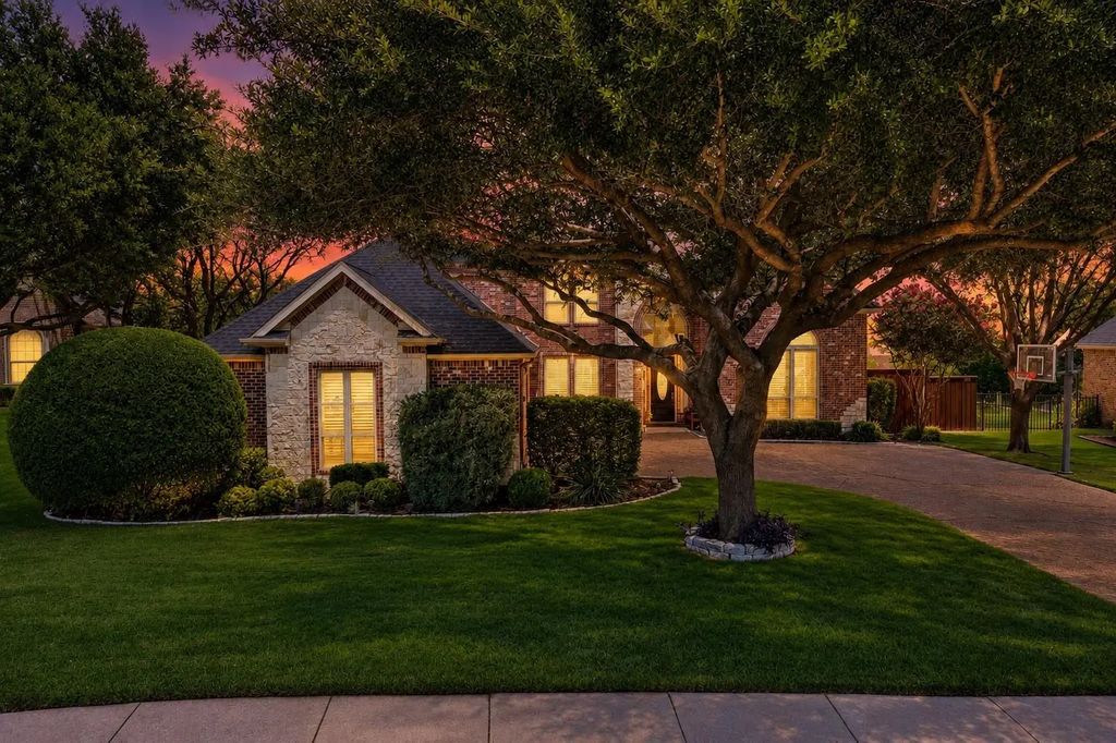 812 White Buffalo Lane, Heath