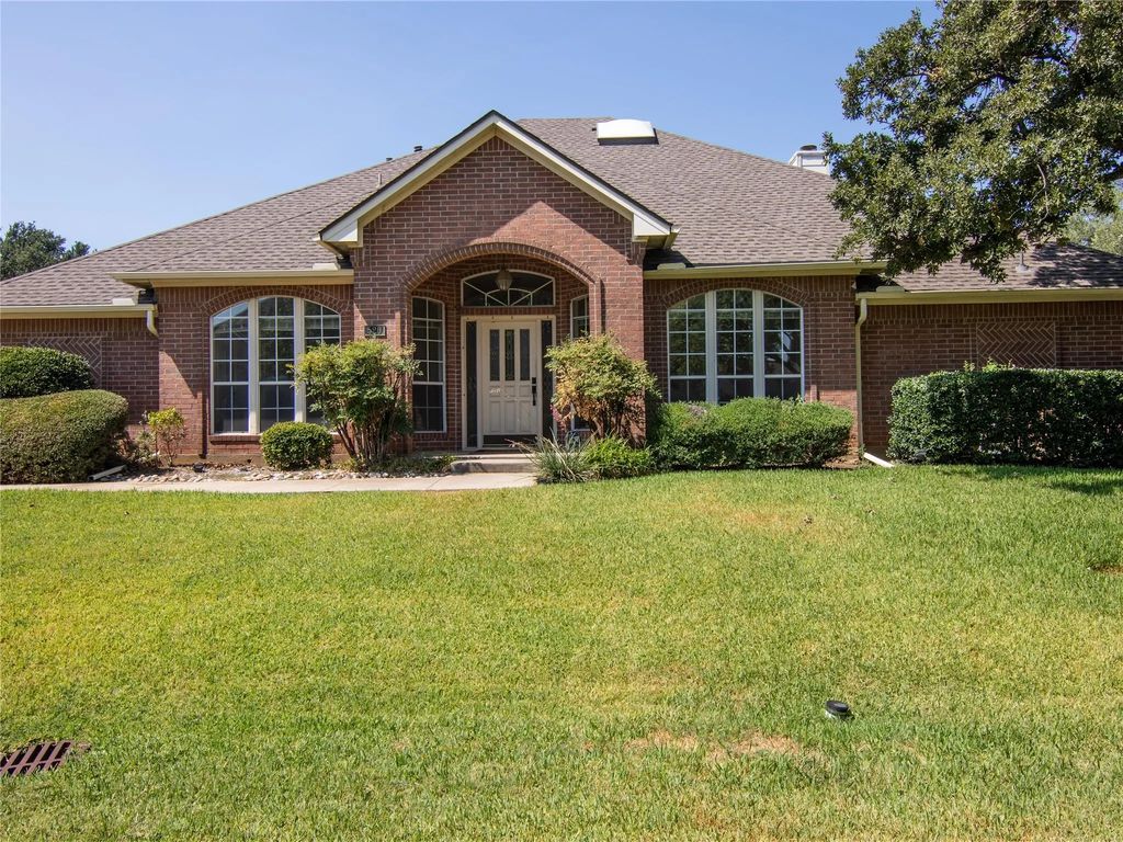 520 Rosedale Street, Highland Village