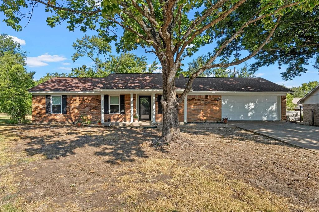 7113 Oxford Drive, Waco