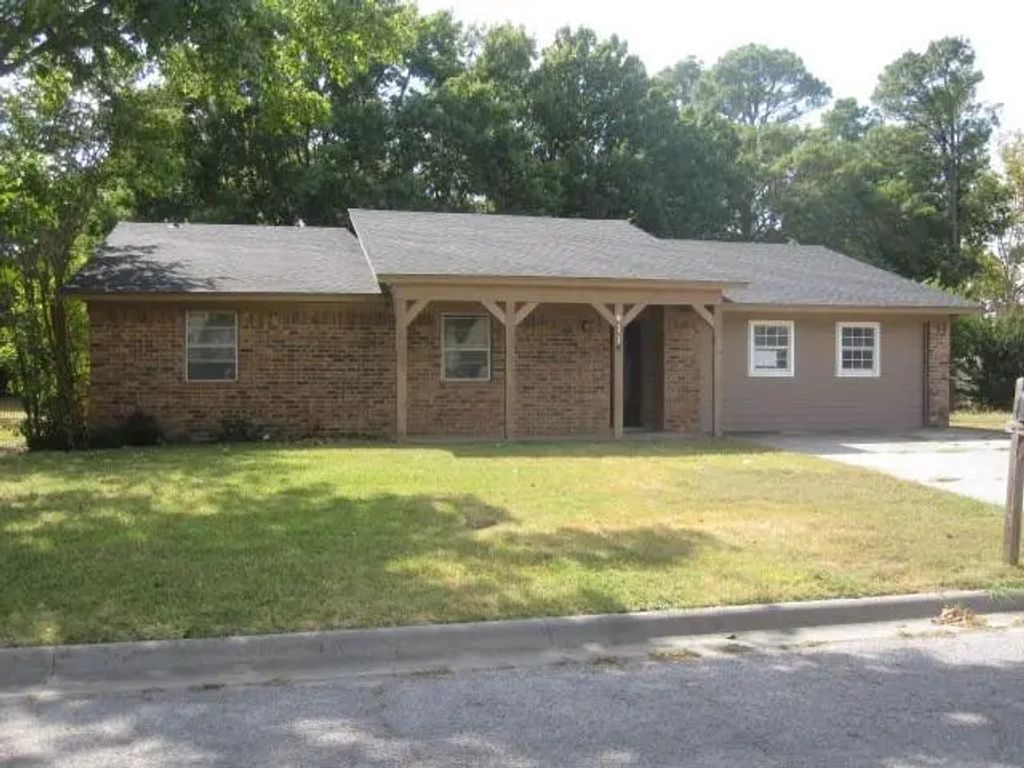 411 Ashland Drive, Gainesville