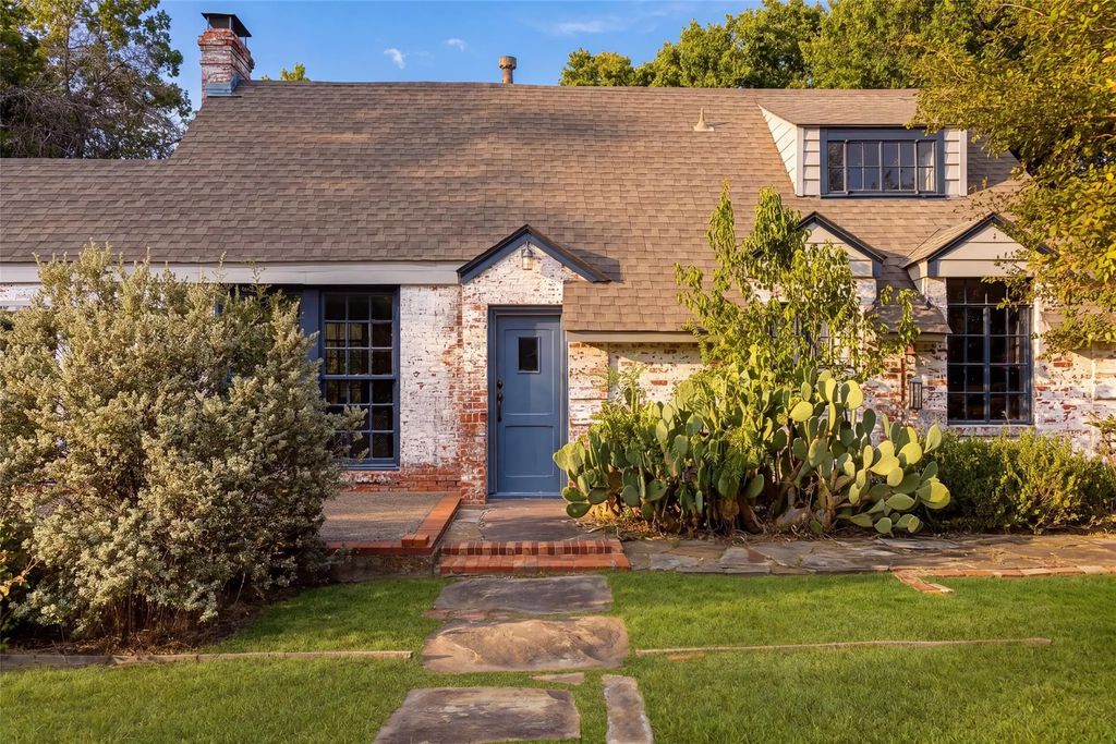 2865 Alden Avenue, Dallas