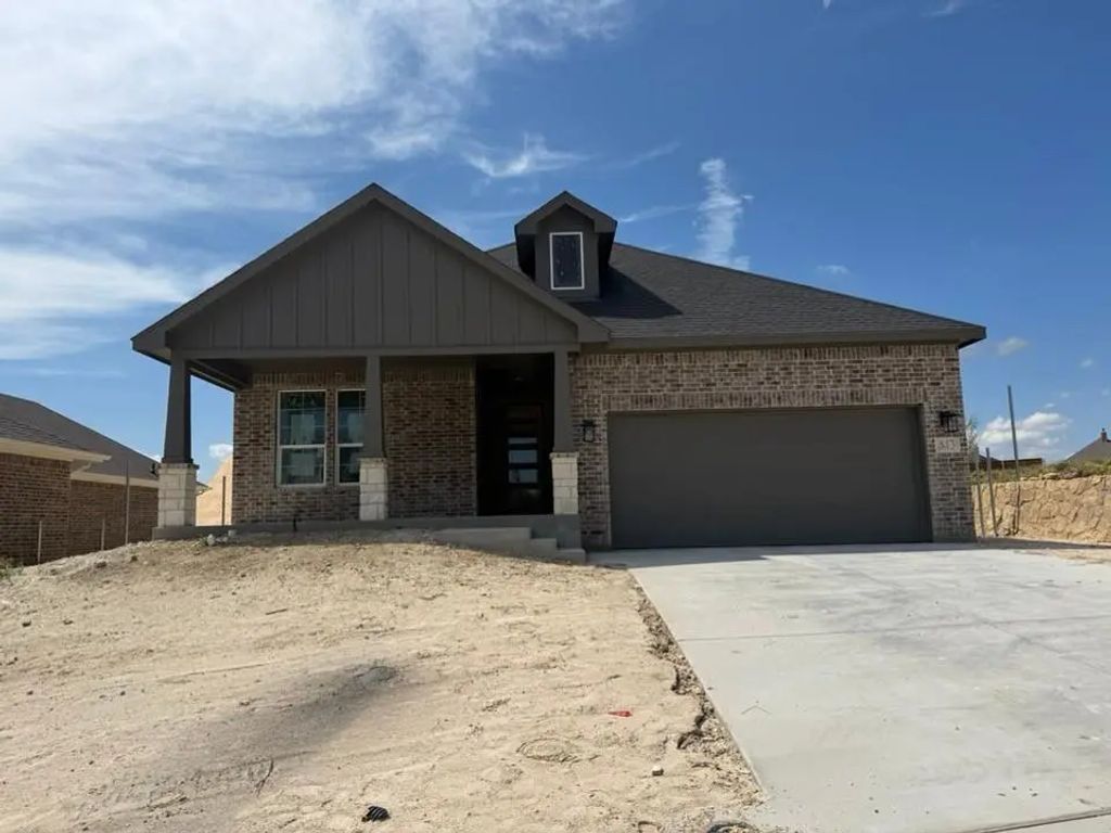 513 Park Side Drive, Weatherford
