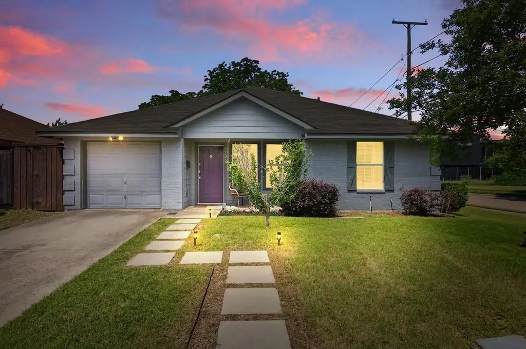 6735 Webster Street, Dallas