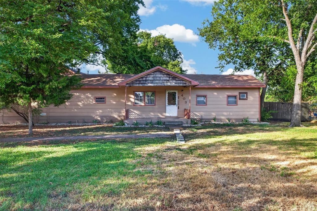 403 S Nash Street, Garrett