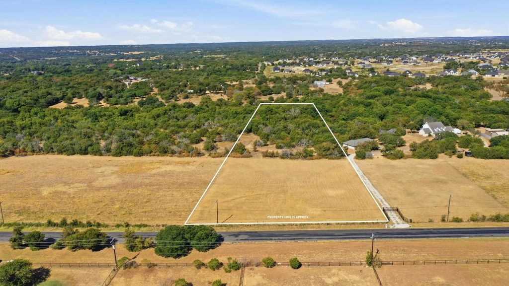 810 Church Road, Azle