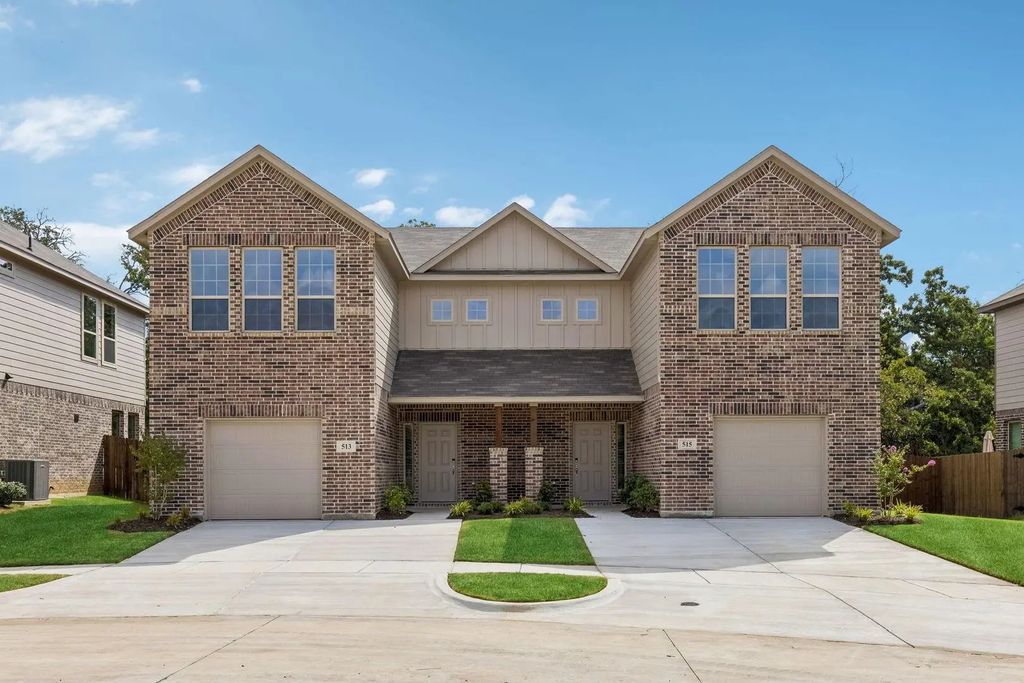 513-515 S Mockingbird Lane, Denton