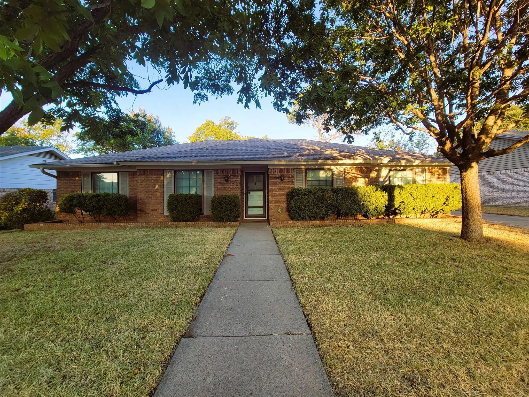 Photo of Listing #21383857