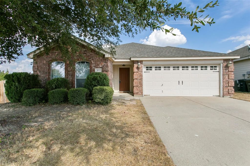 14032 Sand Hills Drive, Fort Worth