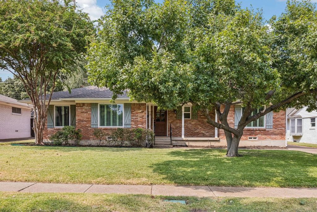 10507 Royalwood Drive, Dallas