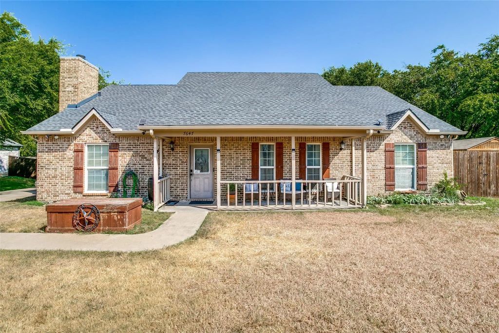 7647 Blanchard Way, Fort Worth