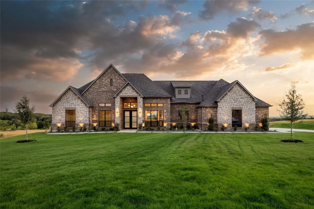 1031 Ranch Vista Road, Granbury