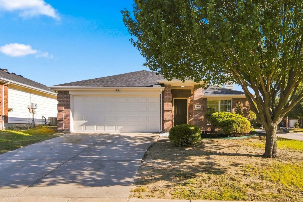 704 Sequoia Drive, Anna