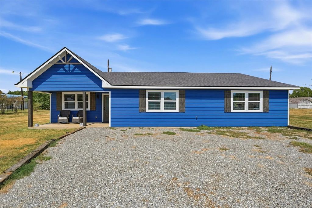 61 Lee Boulevard, Pottsboro