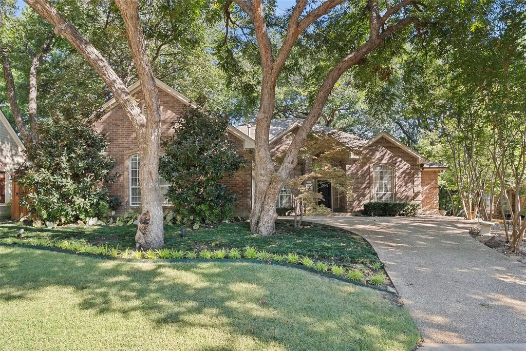 2702 Woodstream Lane, McKinney