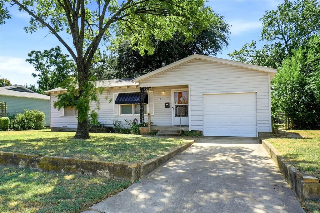 123 Charlene Drive, Hurst