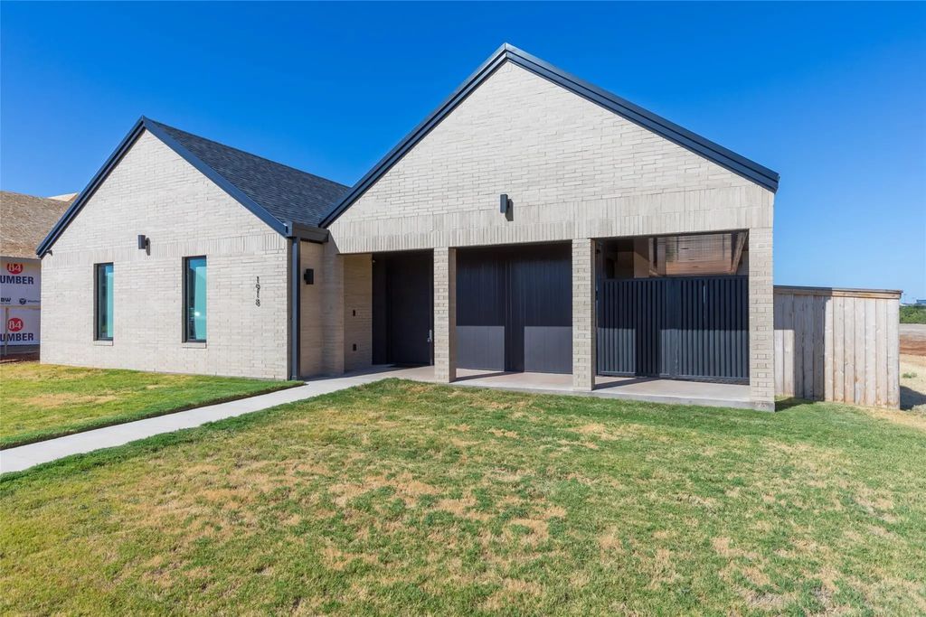1918 Appelt Road, Abilene