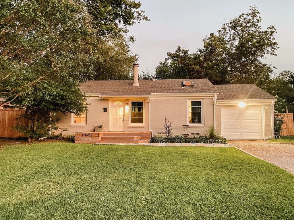 10652 Cayuga Drive, Dallas