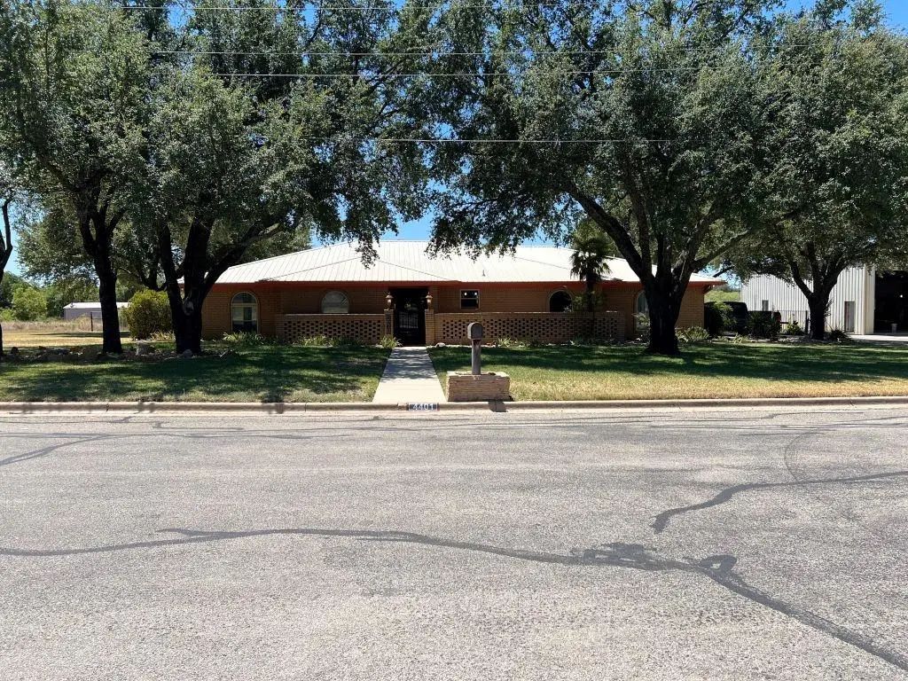 4401 River Oaks Drive, Brownwood