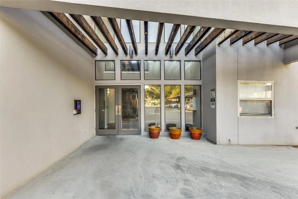 5111 Manett Street 105, Dallas