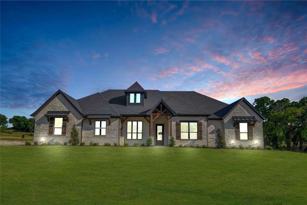 120 Daggett Drive, Decatur