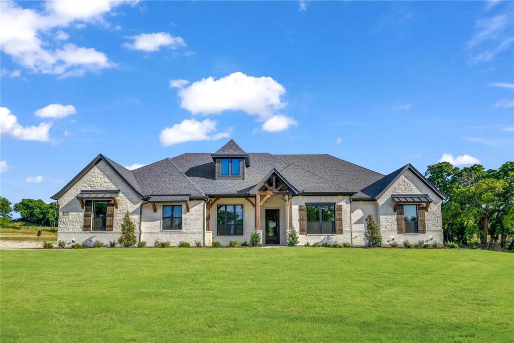 120 Daggett Drive, Decatur