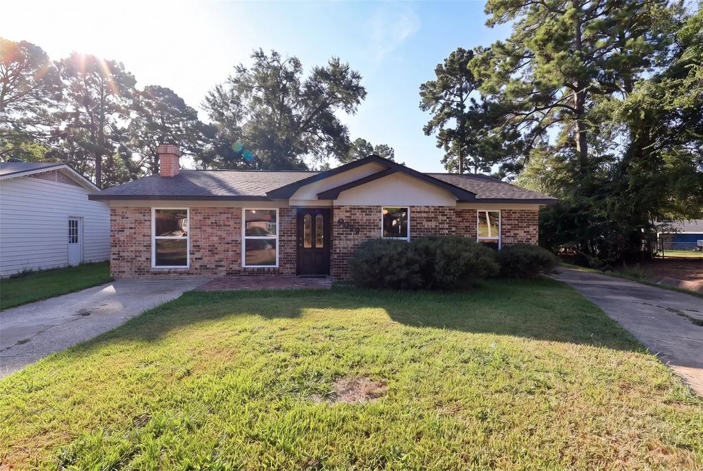9029 Lone Oak Drive, Shreveport
