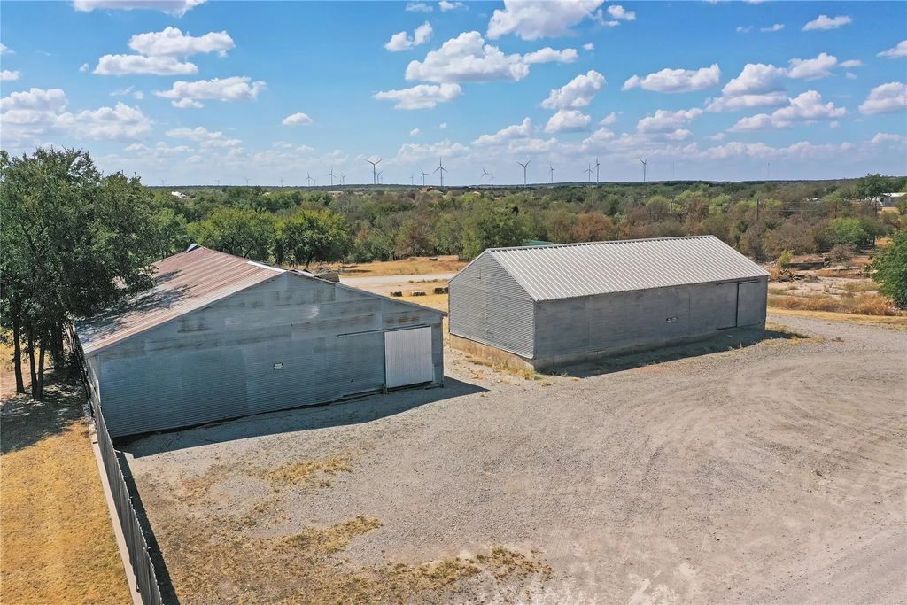 314 S Phillips Street, Jacksboro