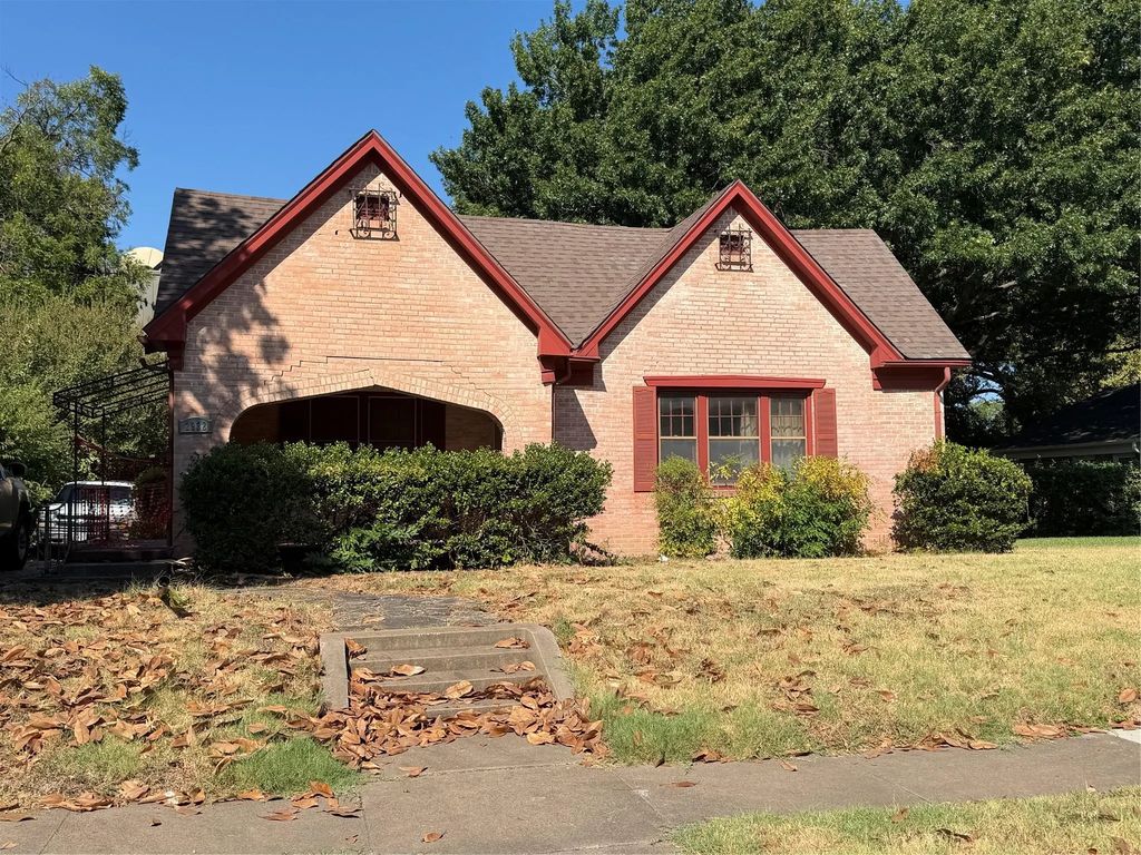 2932 6th Avenue, Fort Worth