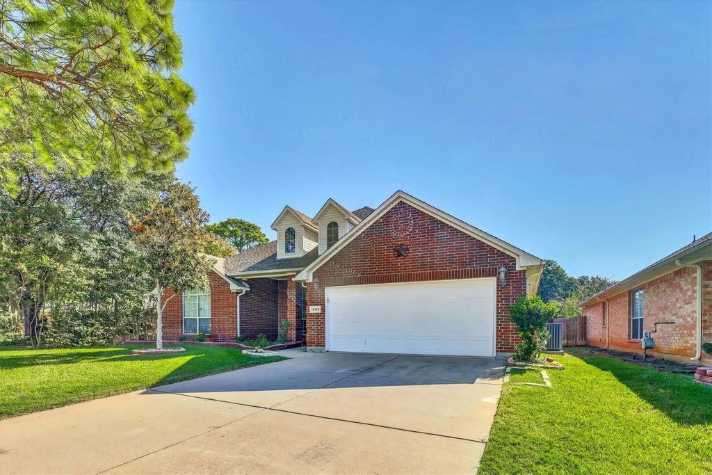 1506 Park Grove Drive, Irving