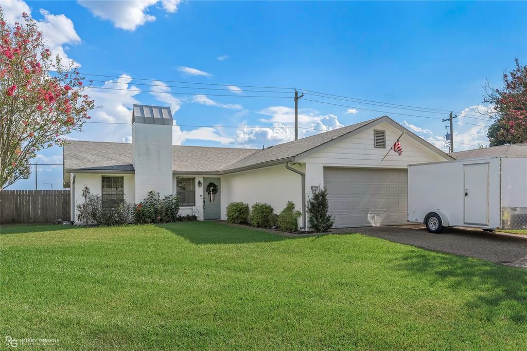 3120 Le Oaks Drive, Bossier City