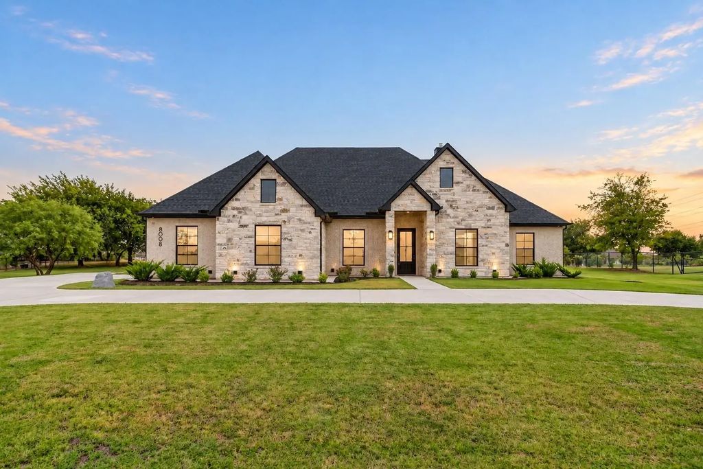 8008 Ben Day Murrin Road N, Fort Worth