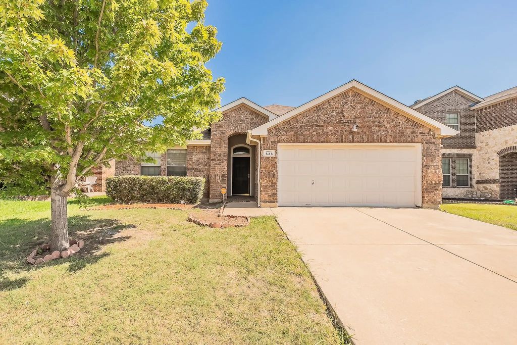 536 Goldstone Lane, Fort Worth