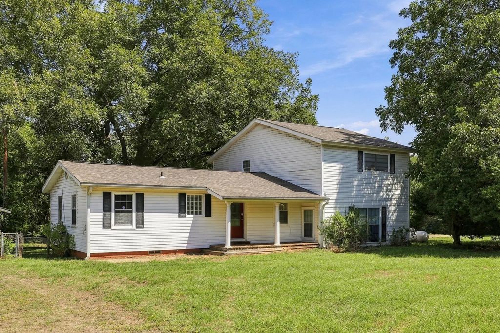 3357 E Fm 323, Palestine