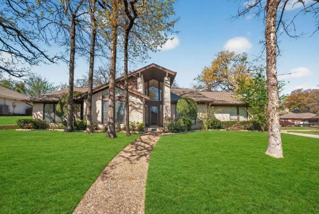 1800 High Vista Court, Fort Worth