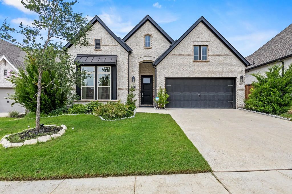 4017 Crepe Myrtle Street, Aubrey