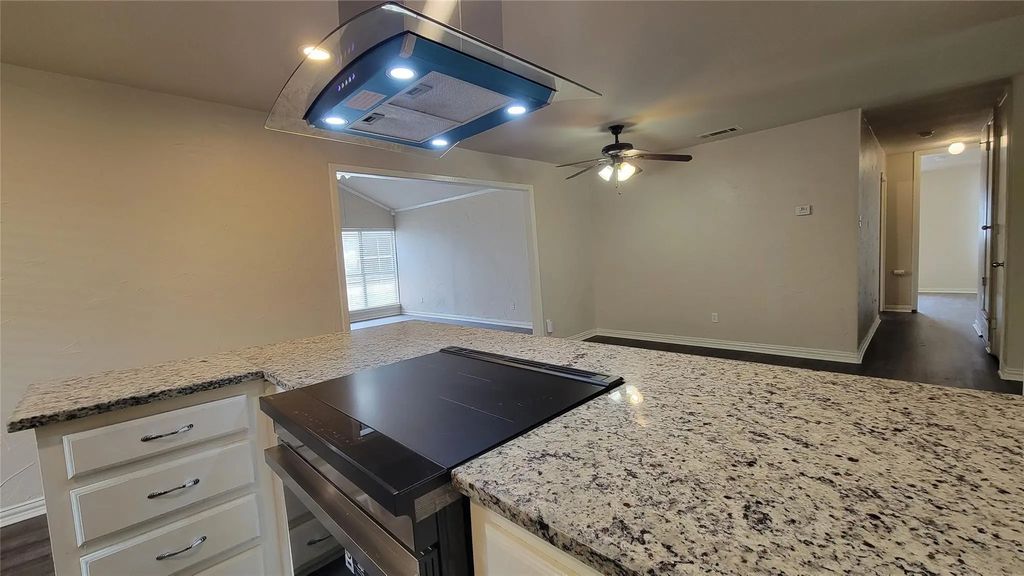3085 Windmill Lane, Farmers Branch
