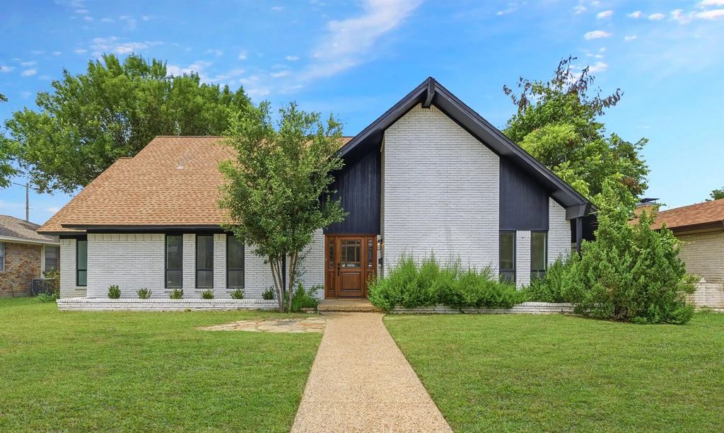 11022 Ferndale Road, Dallas
